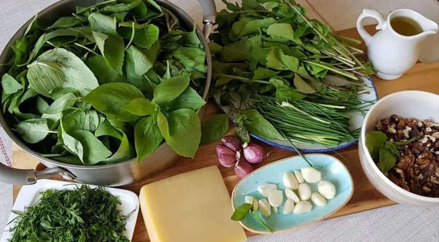 Соус песто по-итальянски: шаг 1