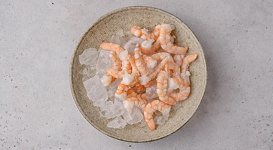 Спринг-роллы с креветками: шаг 1