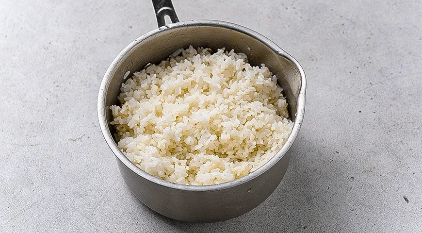 Суши-торт с тунцом в домашних условиях: шаг 1