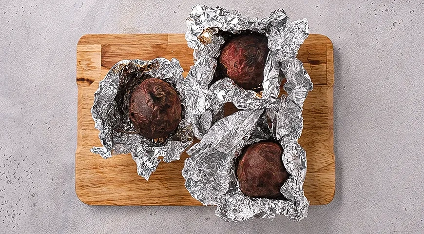 Свекольный паштет с гренками: шаг 1