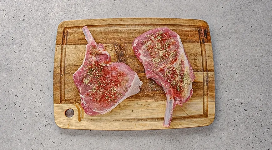 Свинина с виноградом: шаг 1