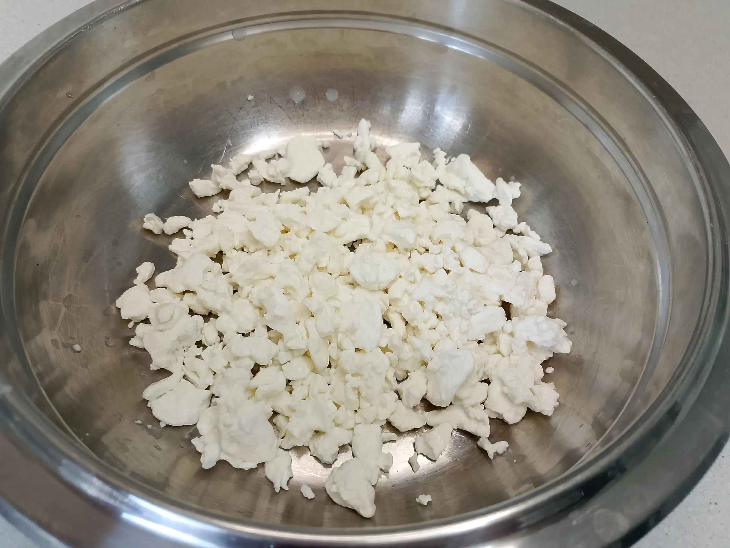 Шаг 1: Сырная лепешка с грибами