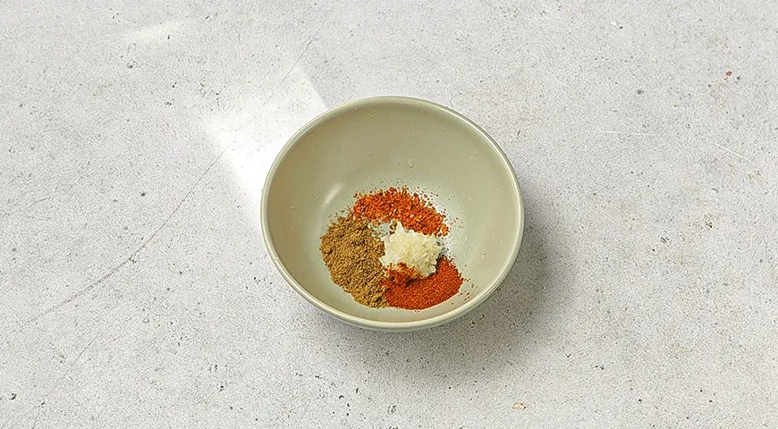 Тортилья с бататом, запеченным в духовке дольками: шаг 1