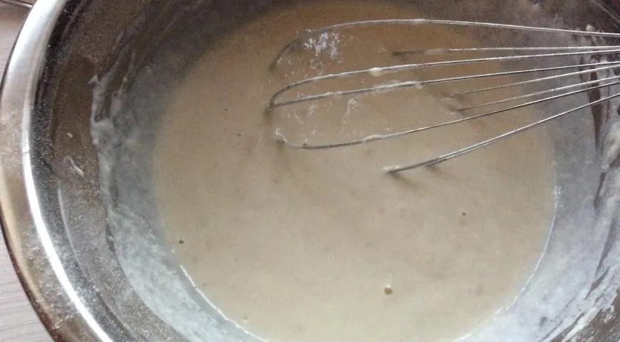 Успенские постные кабачковые блинчики без молока: шаг 1