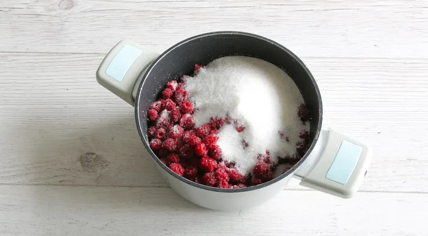 Варенье из малины на зиму: шаг 1