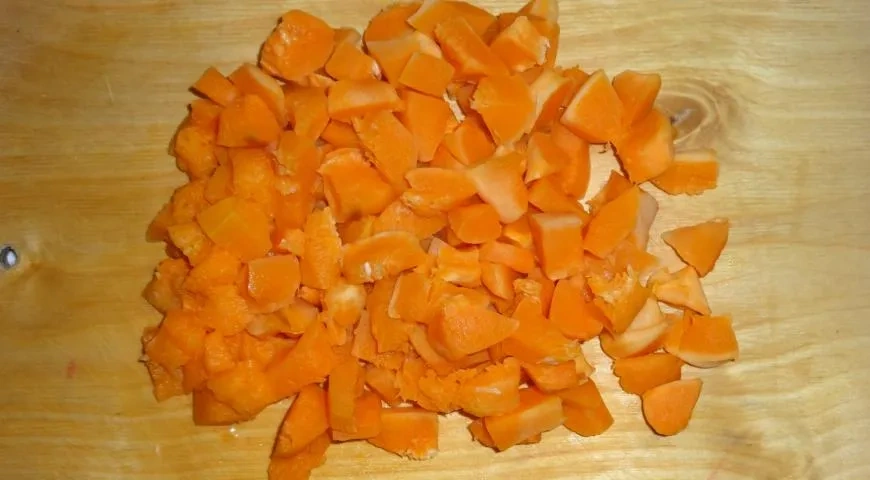 Варенье из тыквы с апельсином, лимоном и имбирем: шаг 1