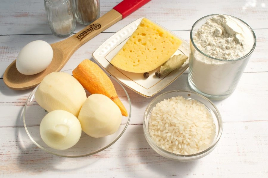 Шаг 1: Венгерский суп с сырными клецками