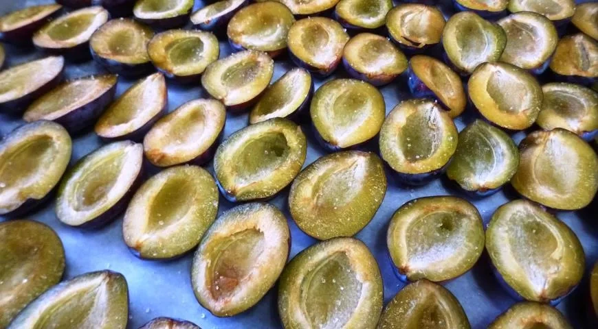 Вяленые сливы в домашних условиях: шаг 1