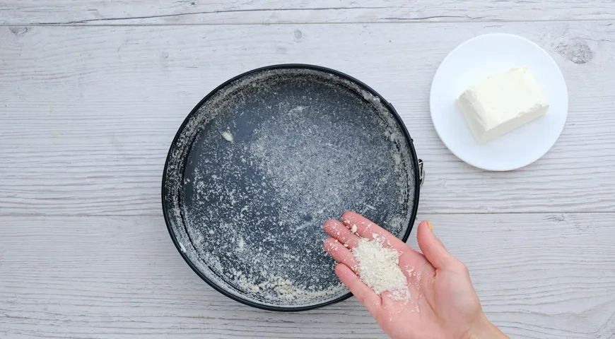 Заливной пирог со смородиной: шаг 1