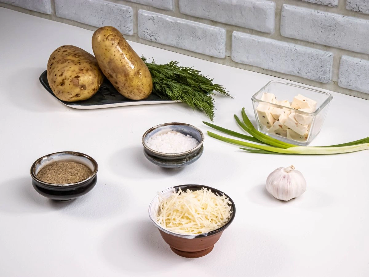 Шаг 1: Запеченный картофель, фаршированный сыром фета