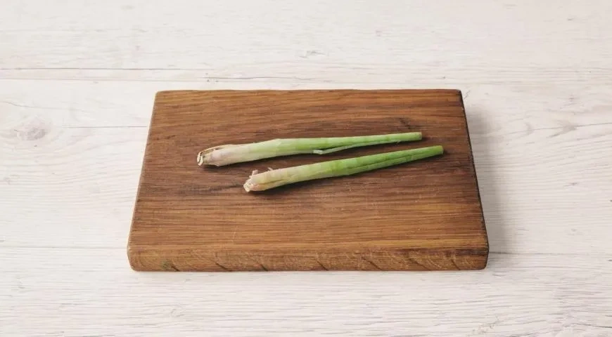 Зеленое тайское карри из курицы: шаг 1