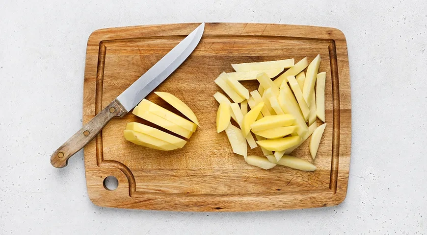 Жареная картошка на сливочном масле, с паприкой: шаг 1