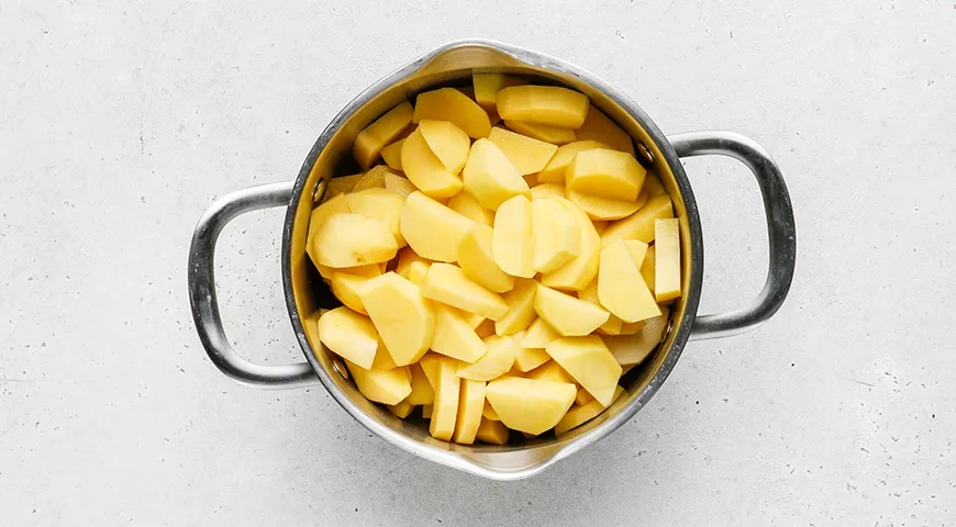 Жареные картофельные палочки из пюре: шаг 1