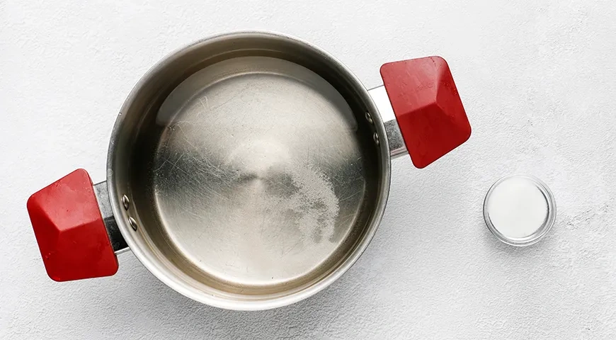 Жареные макароны с творогом: шаг 1