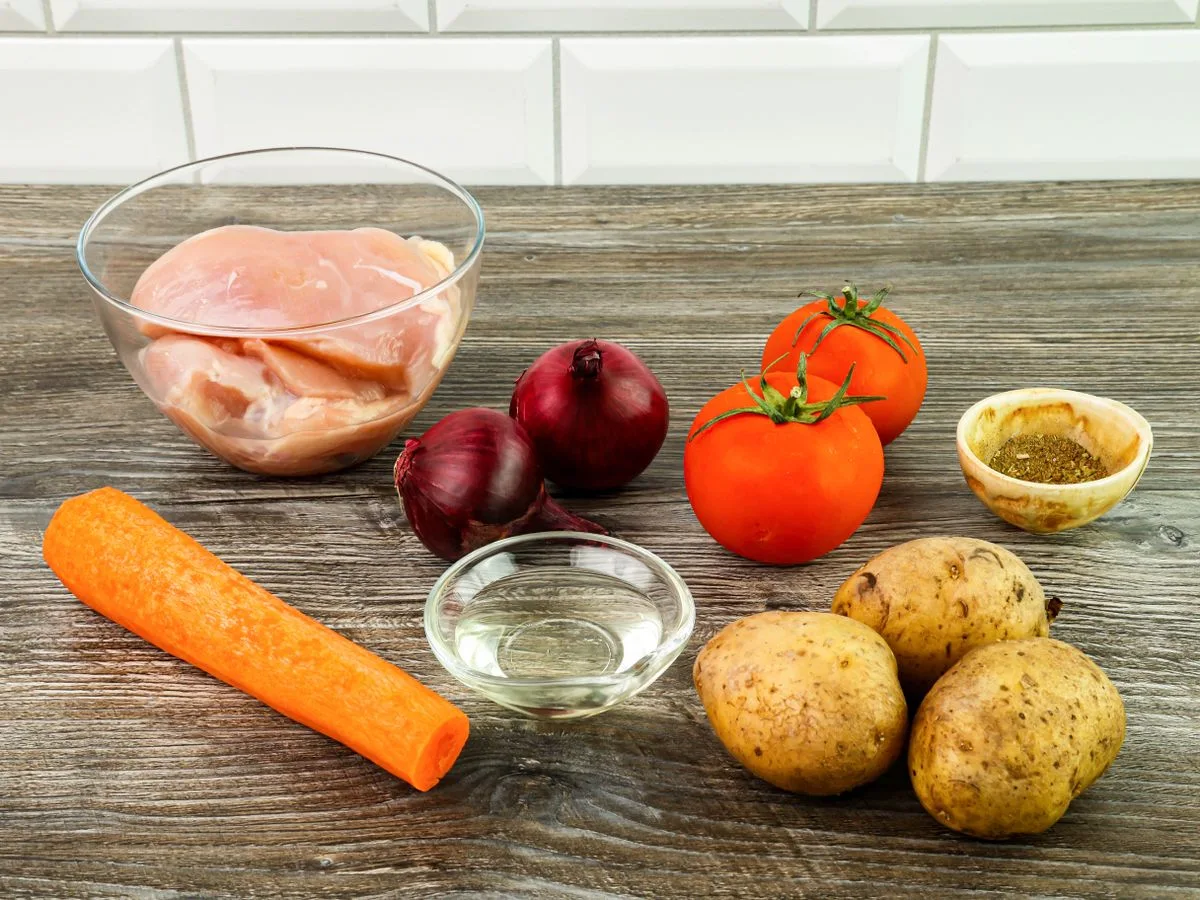 Шаг 1: Жаркое из курицы с овощами