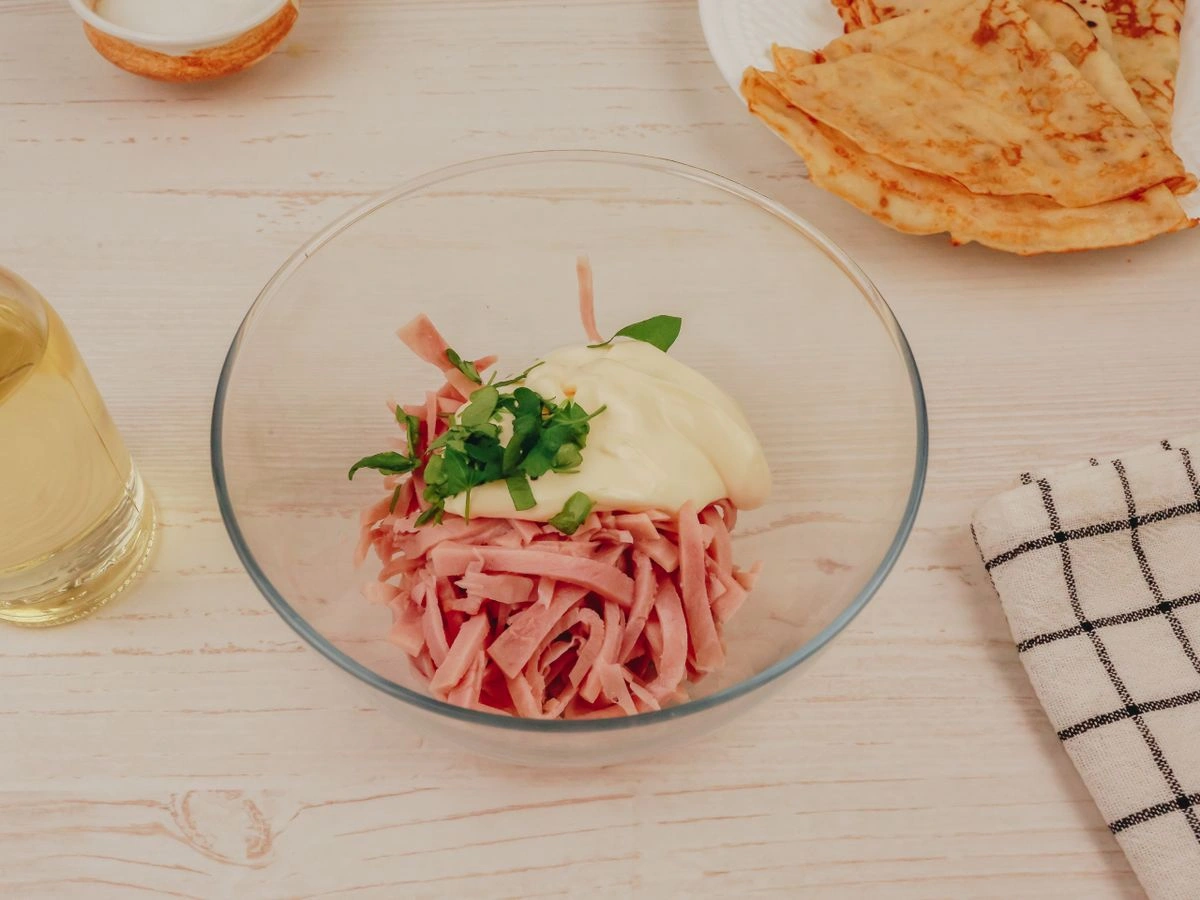 Шаг 10: Блинчики с ветчиной и сливочным сыром