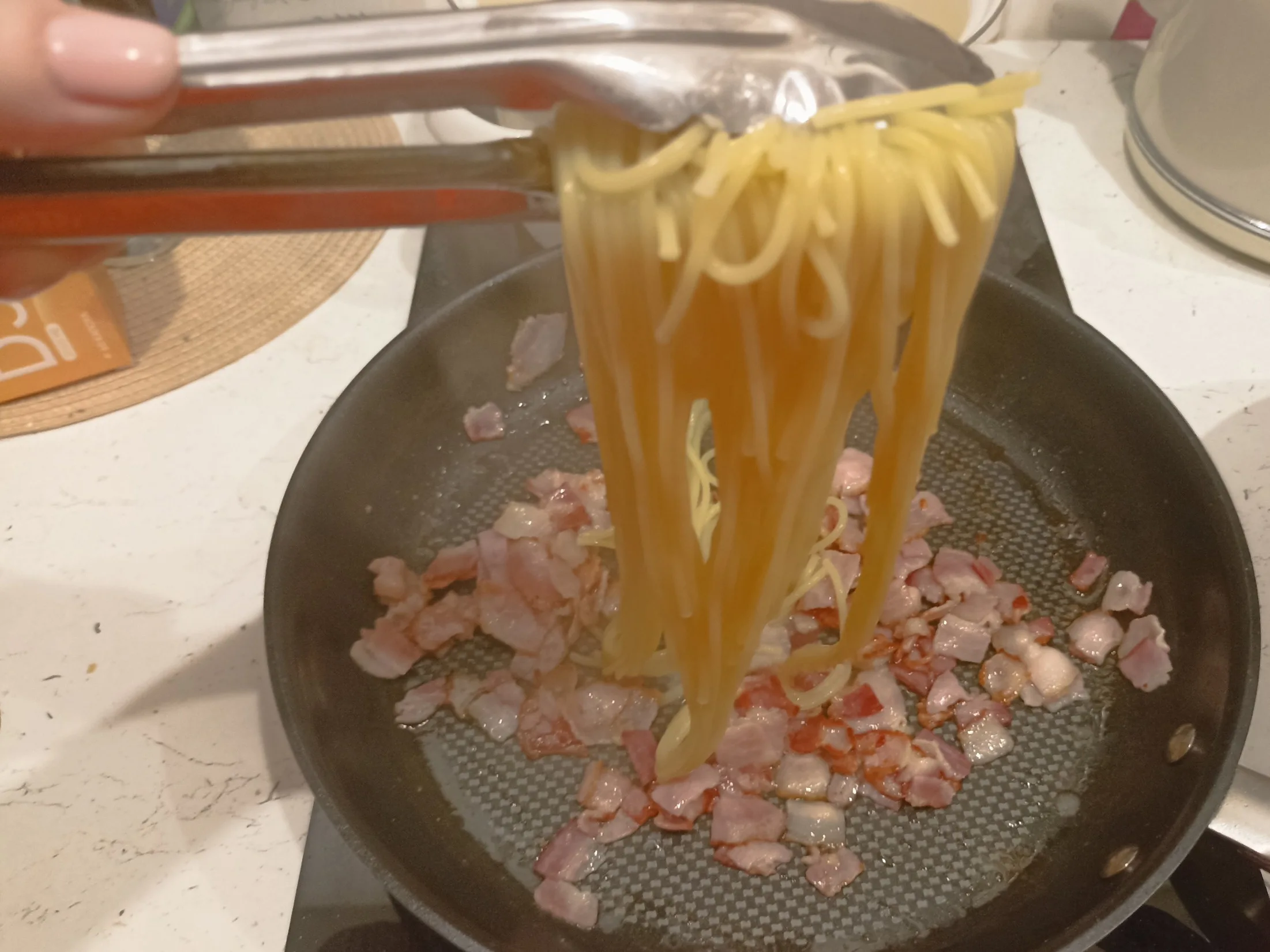 Шаг 10: Карбонара с беконом