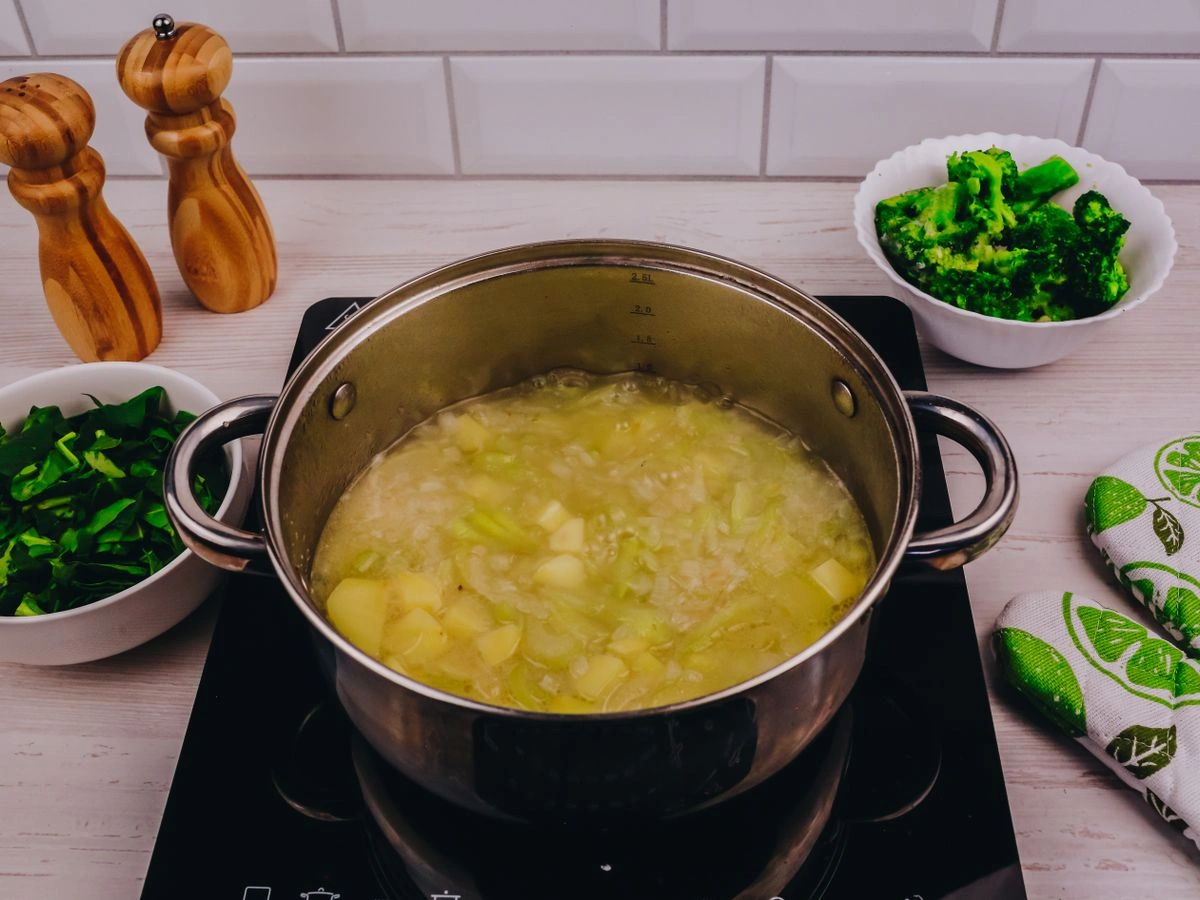 Шаг 10: Крем-суп с брокколи и шпинатом