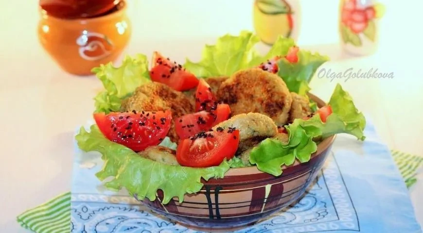 Курино-овощные котлеты с зеленью: шаг 10