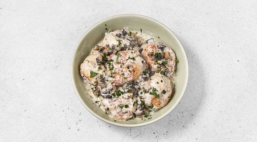 Куриные фрикадельки в грибном соусе (на сковороде): шаг 10