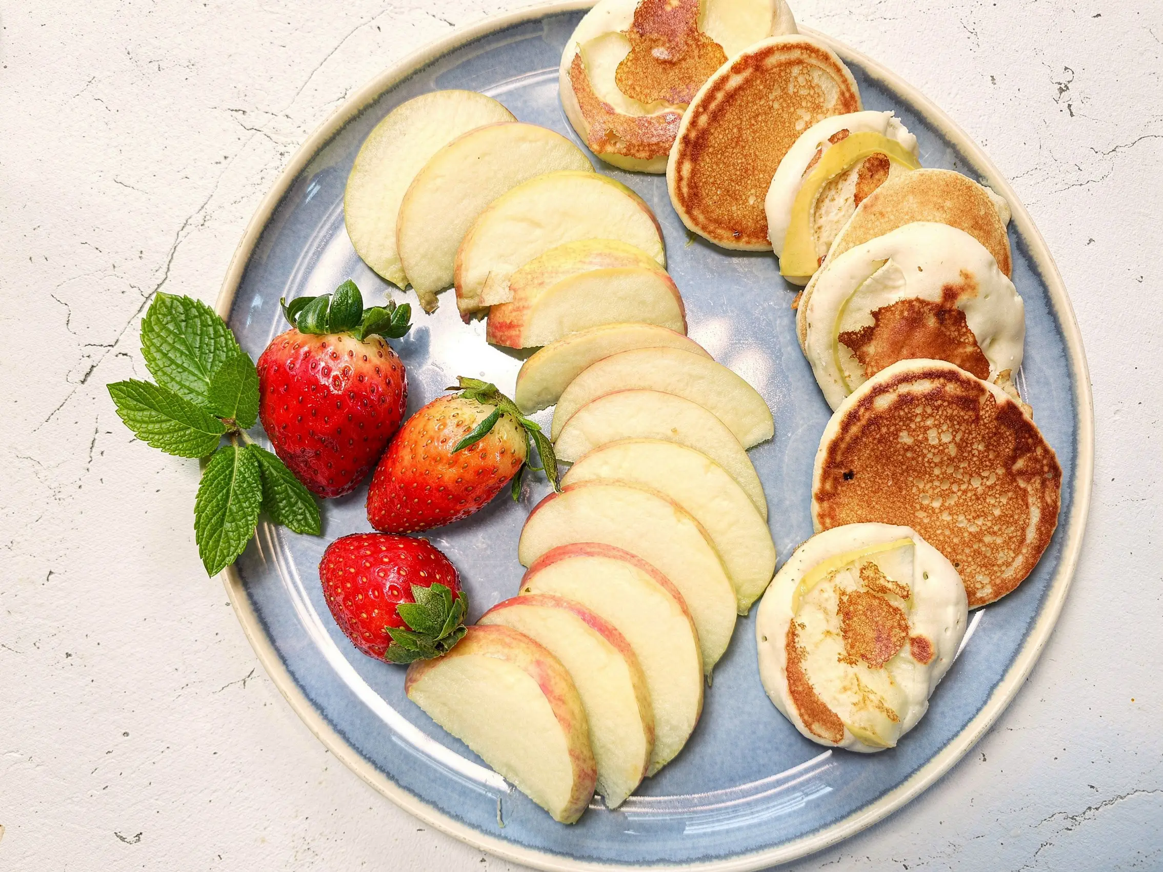 Шаг 10: Оладьи с яблоком