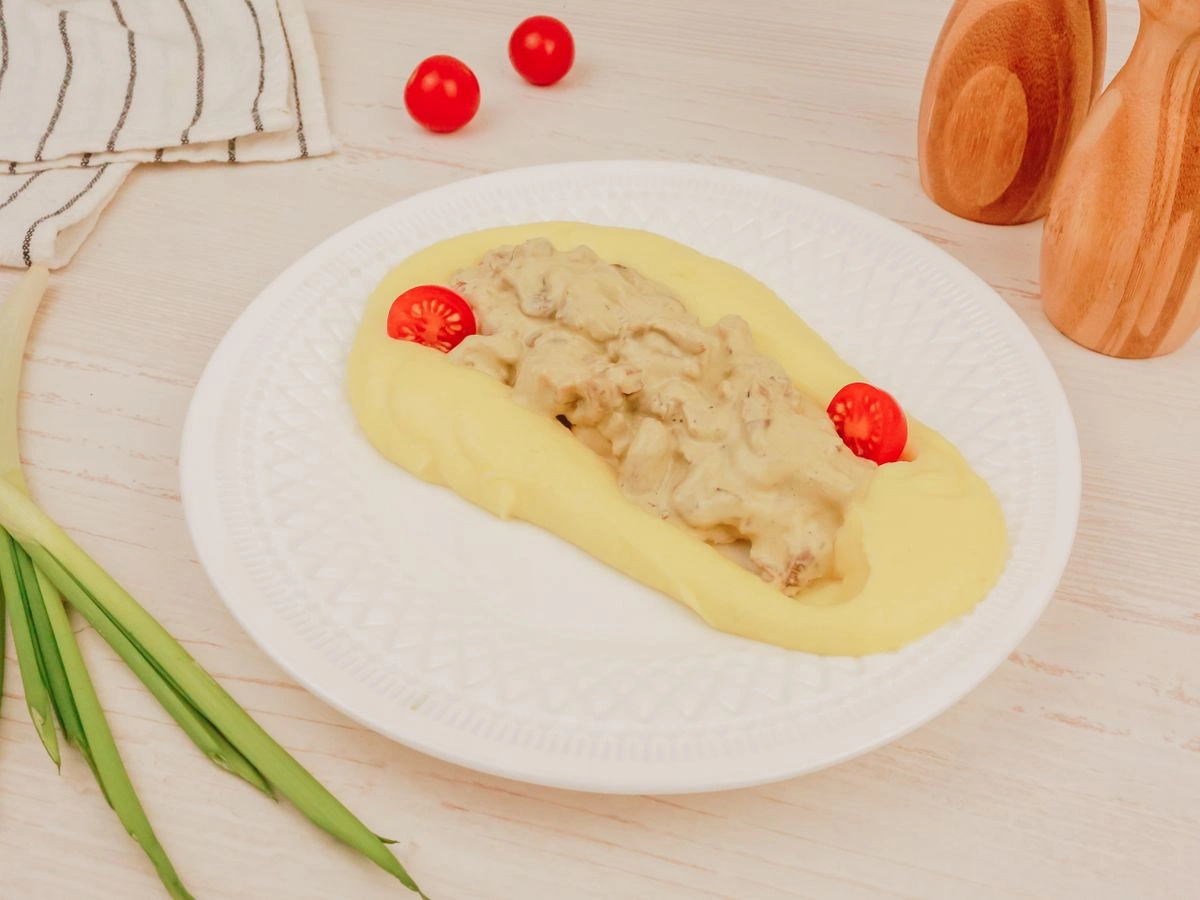 Шаг 10: Пюре с вешенками в сливочном соусе и песто