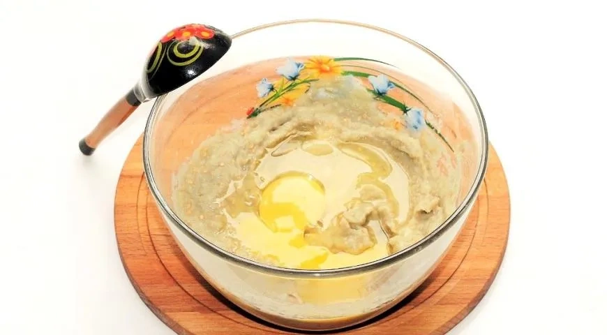 Сочные котлеты из баклажанов: шаг 10