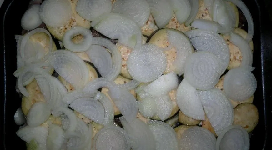 Свинина в фольге с овощами: шаг 10