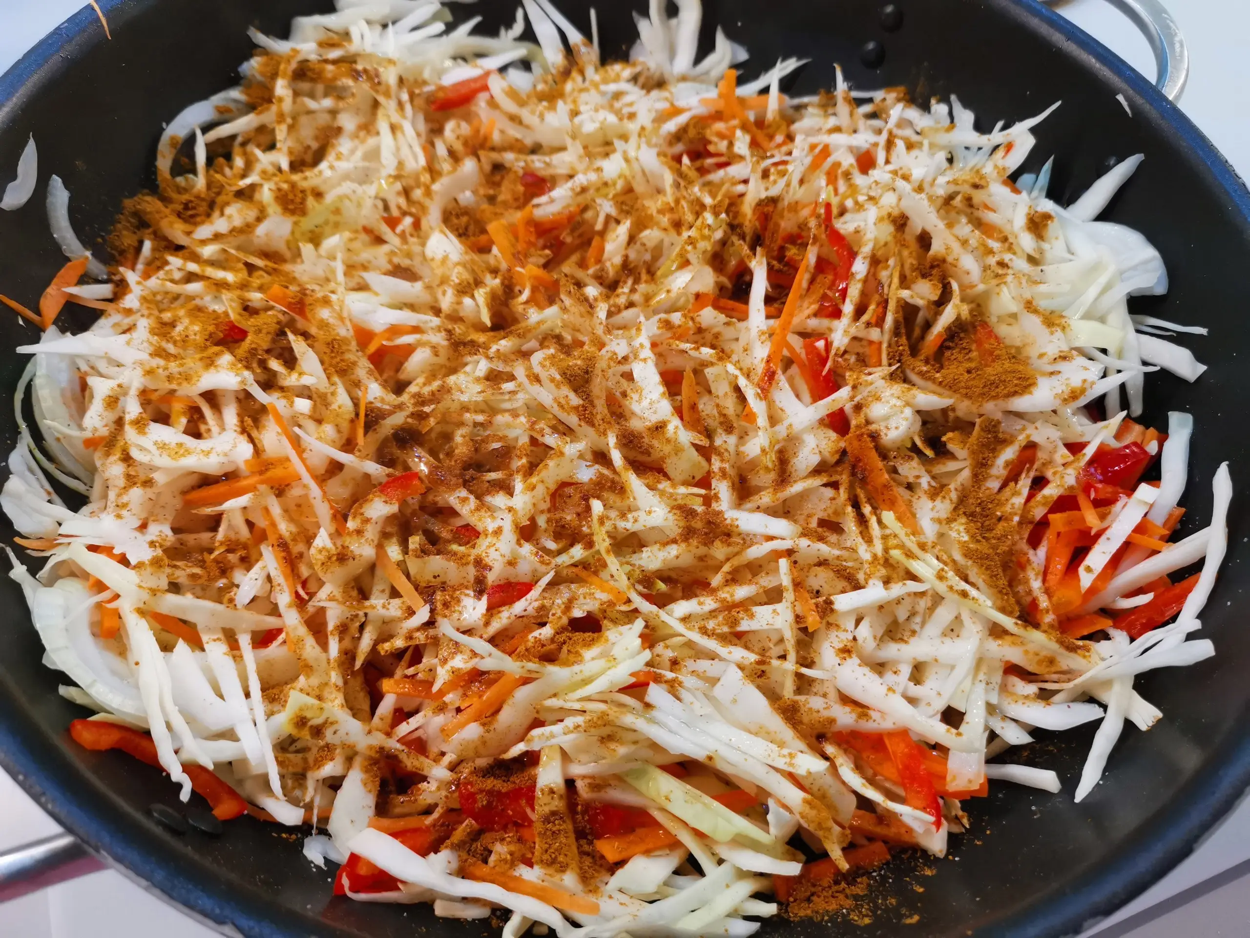 Шаг 10: Тушеная капуста с мясом