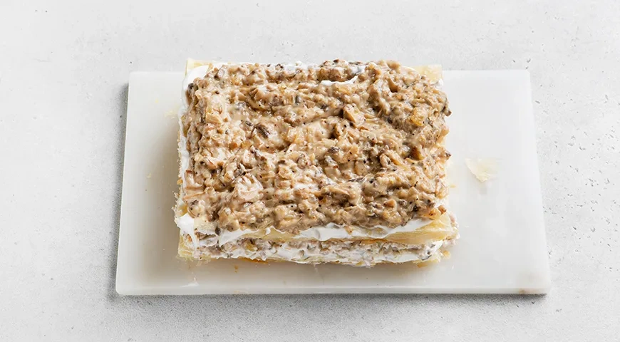 Закусочный торт Наполеон с курицей и грибами: шаг 10