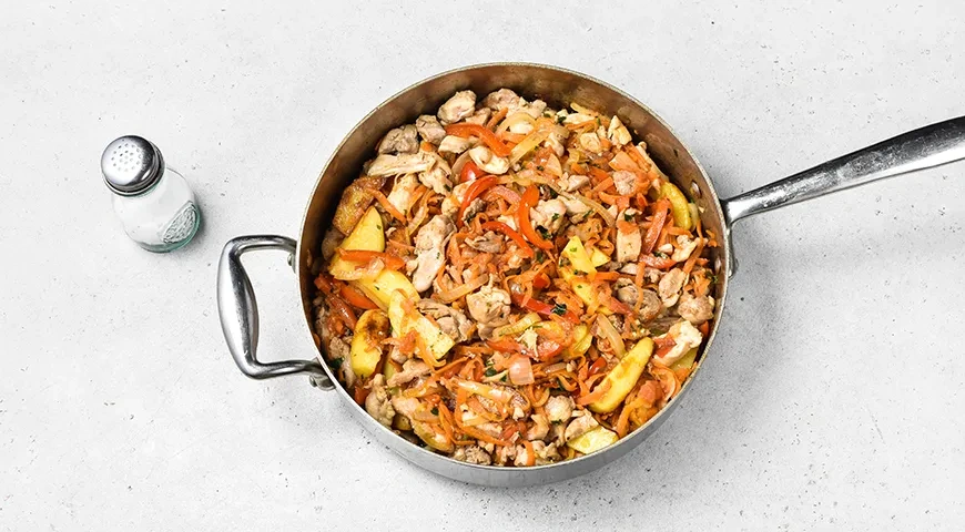 Жаркое из курицы с картошкой: шаг 10