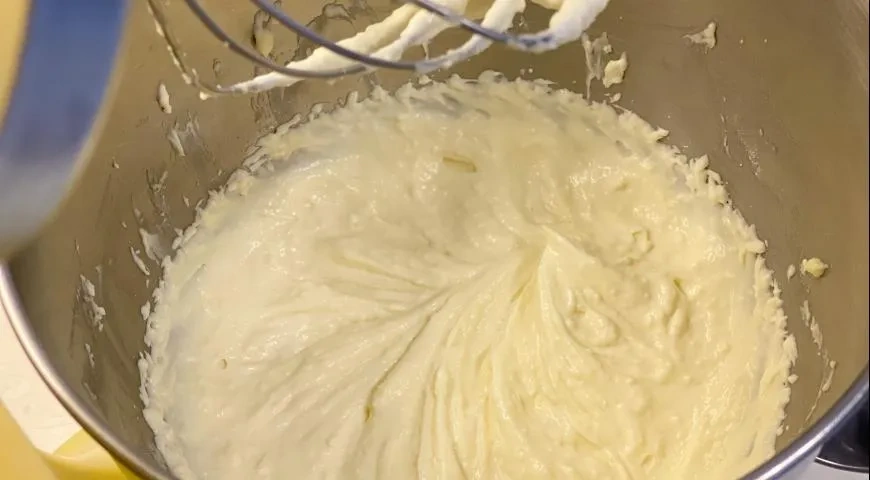 Ангельский десерт с инжиром: шаг 11