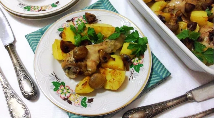 Фрикасе из курицы с шампиньонами и самыми доступными продуктами: шаг 11