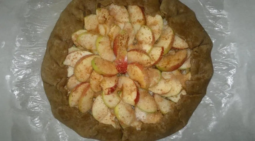 Галета с яблочно-ореховой начинкой: шаг 11