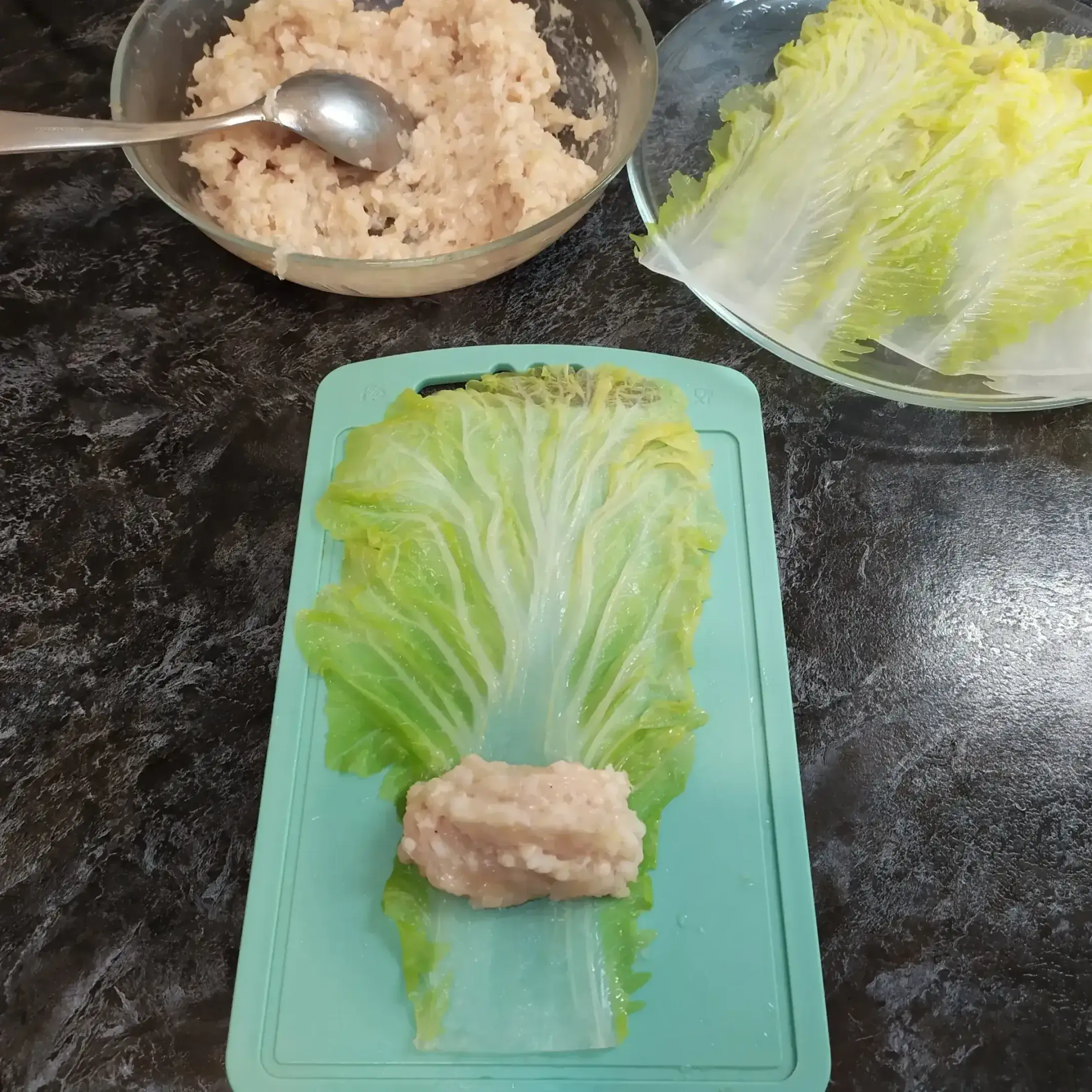 Голубцы из пекинской капусты под овощным соусом: шаг 11