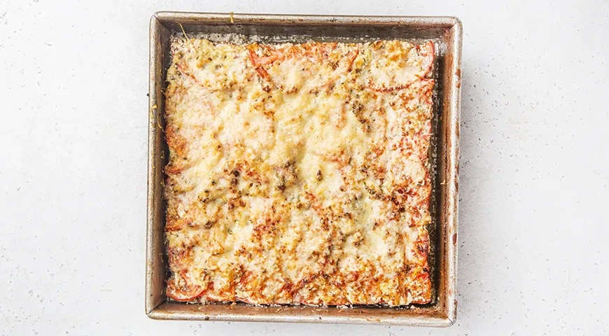 Картофельная запеканка с фаршем и овощами под сыром: шаг 11