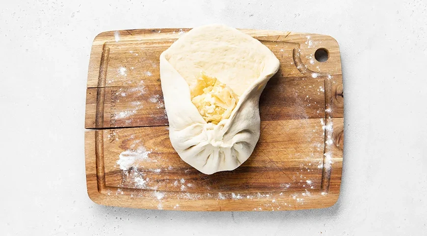 Осетинский пирог с капустой (Кабускаджин): шаг 11