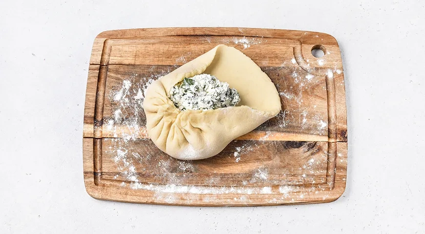 Осетинский пирог с творогом: шаг 11