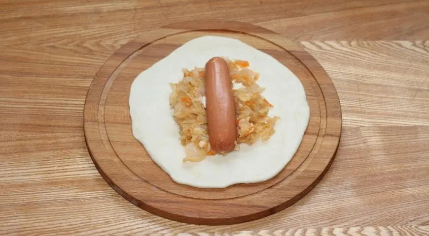 Пироги с овощами и сырными сосисками: шаг 11