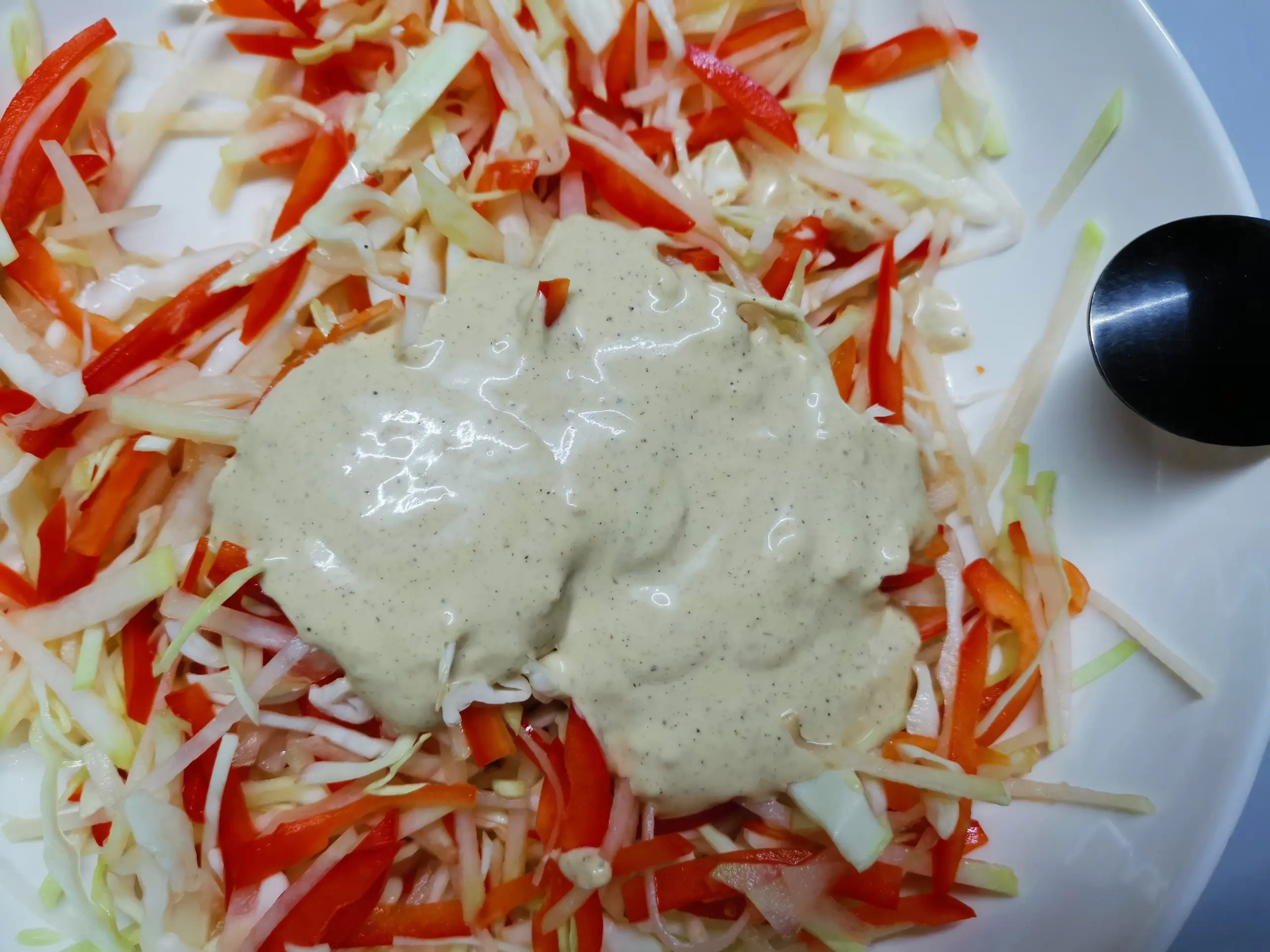 Шаг 11: Салат коул слоу с кольраби и сладким перцем