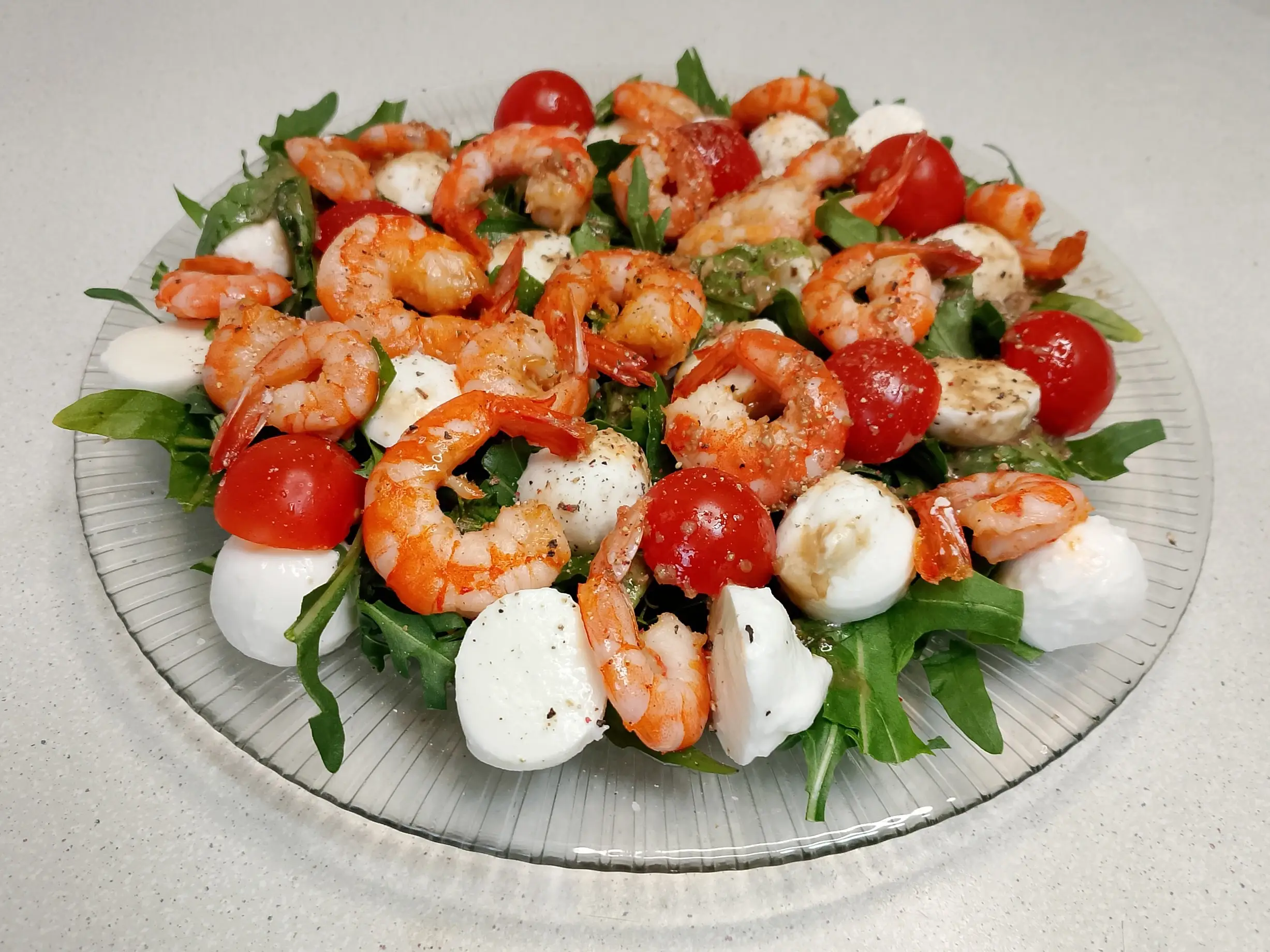 Шаг 11: Салат с креветками