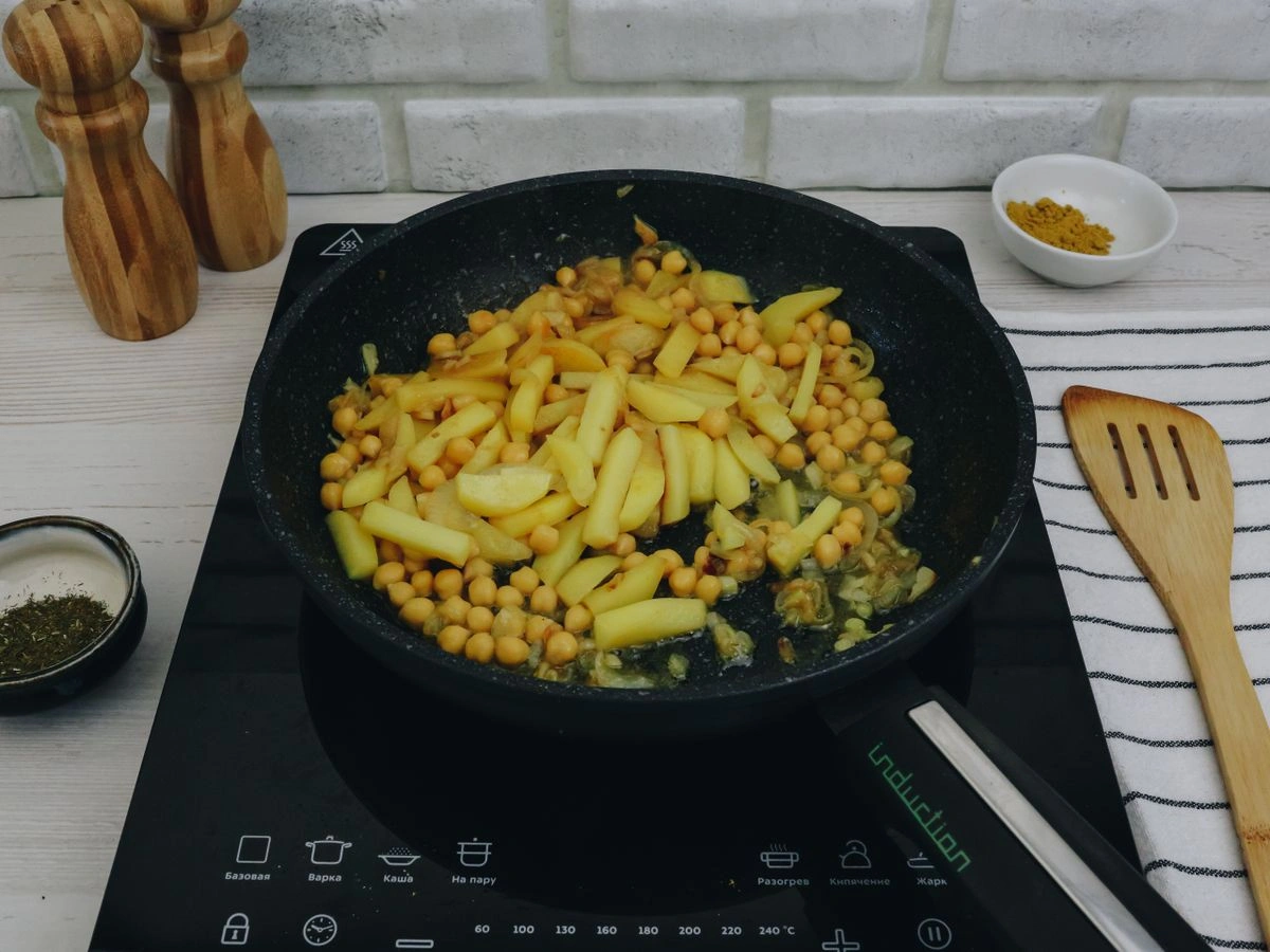 Шаг 11: Суп-пюре с нутом и карри