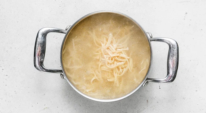 Токмач (татарский суп с лапшой): шаг 11