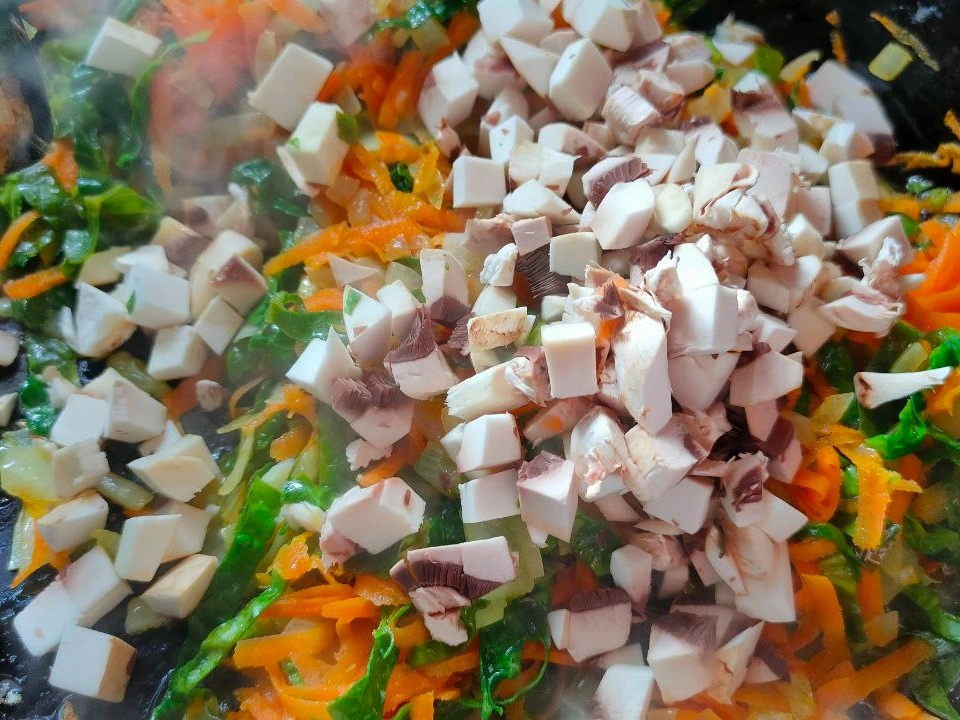 Шаг 12: Фаршированные перцы с рисом, грибами и овощами