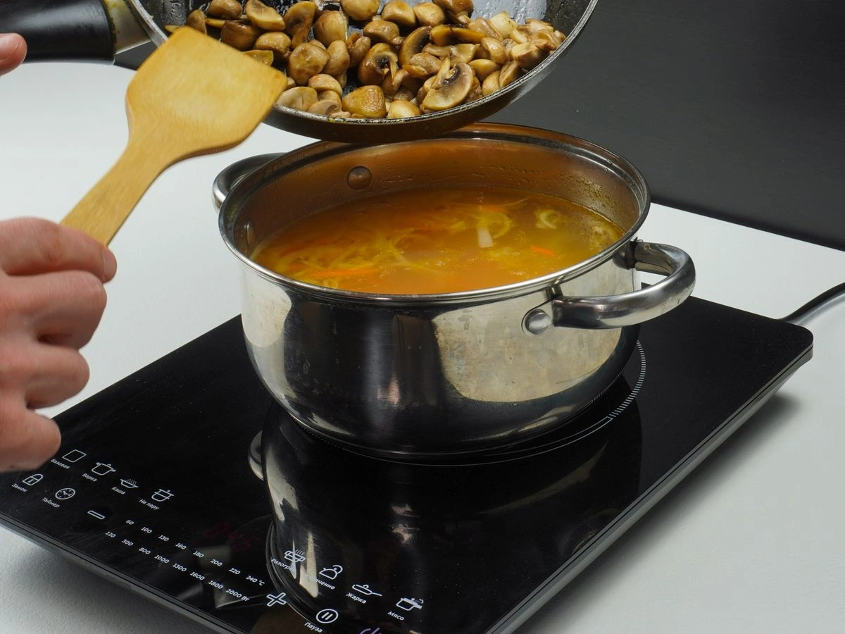 Шаг 12: Грибной суп с вермишелью