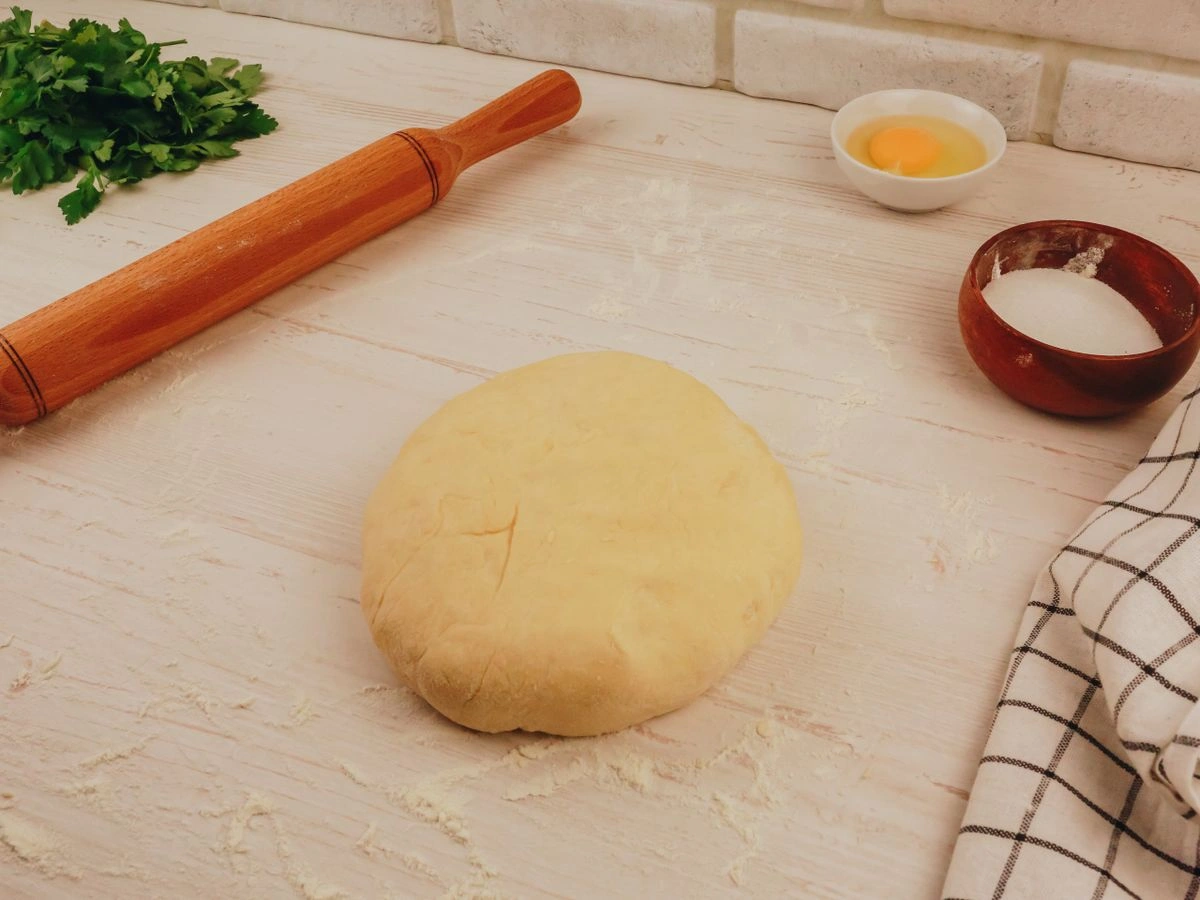 Шаг 12: Лепёшка с сыром, зеленью и творогом