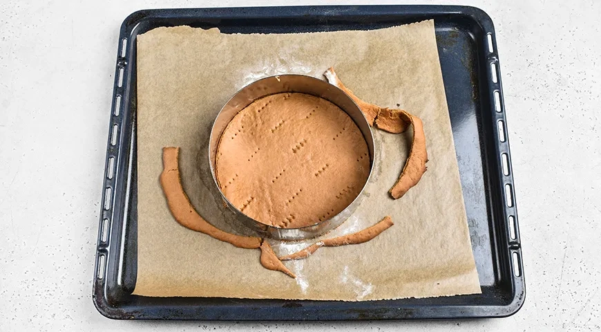 Медовик с малиной: шаг 12