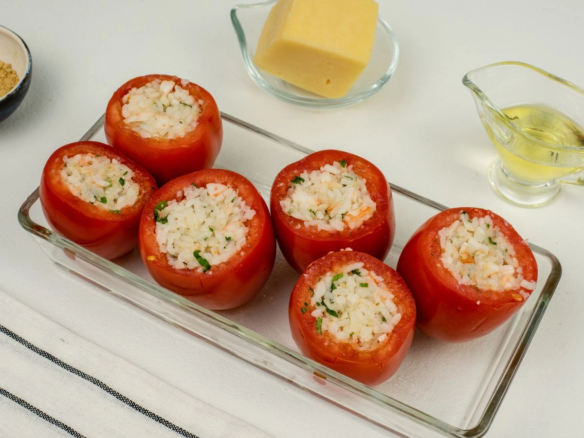 Шаг 12: Помидоры, фаршированные рисом и креветками