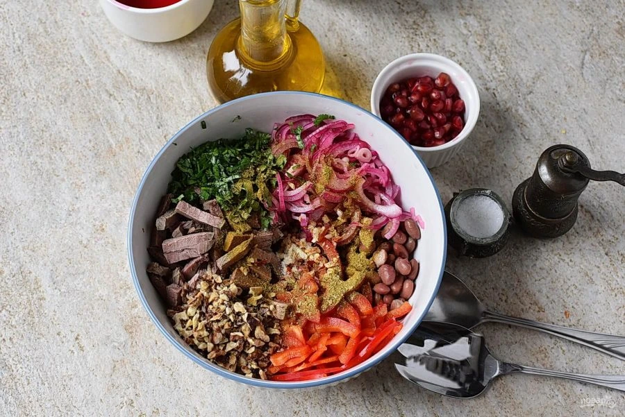 Шаг 12: Салат тбилиси с гранатом