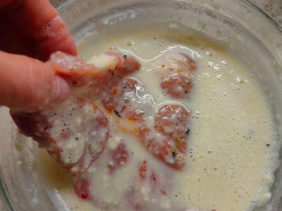 Шаг 12: Свиные отбивные в яйце